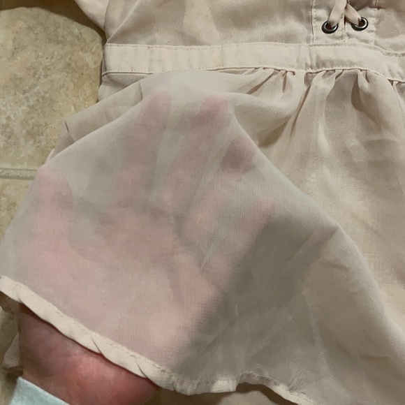 2b Bebe cream blouse - Picture 6 of 6